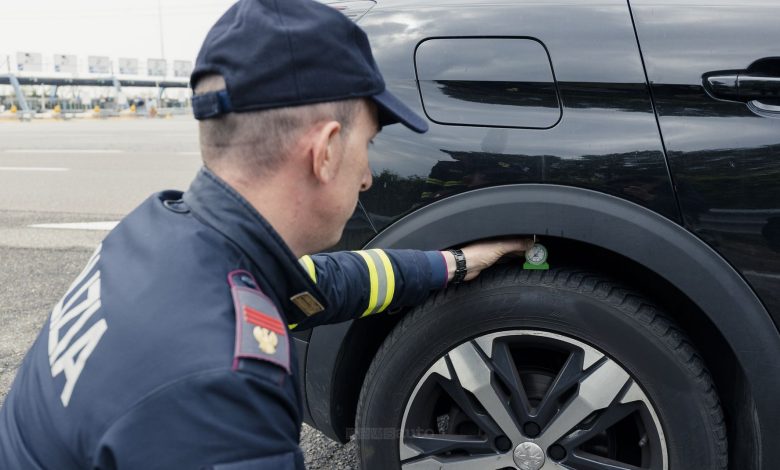 Pneumatici auto: controlli, multe e verifiche della Polizia Stradale