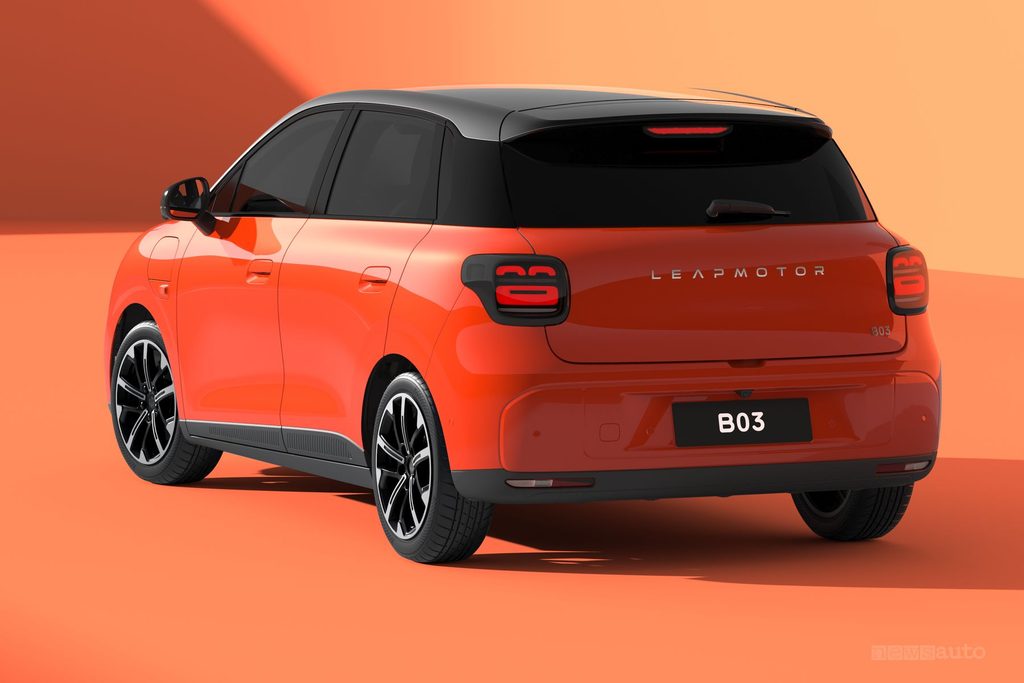 Leapmotor B03 posteriore 3/4