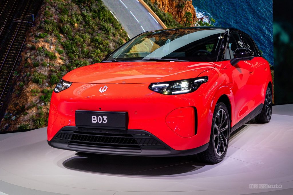 Leapmotor B03 debutto in Europa al Salone di Parigi 2026