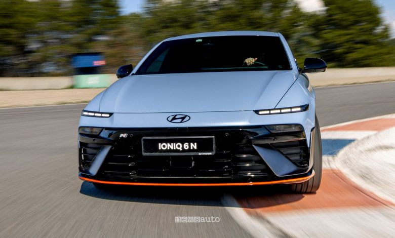 Hyundai Ioniq 6 N in azione in pista