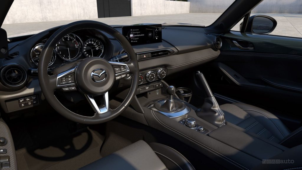Plancia abitacolo della Mazda MX-5 Yakudo