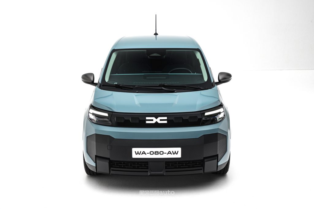 Nuova Dacia Spring frontale
