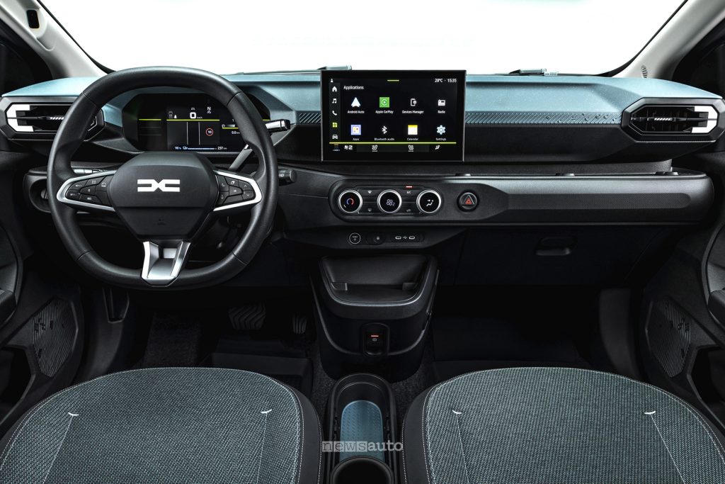 Nuova Dacia Spring interni