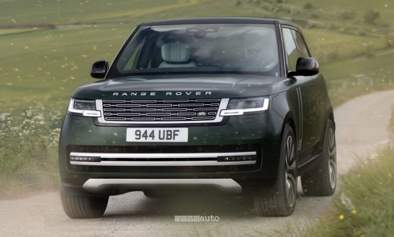 Range Rover Electric su strada