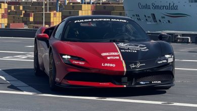 Ferrari SF90 di Fabio Barone contro F-35