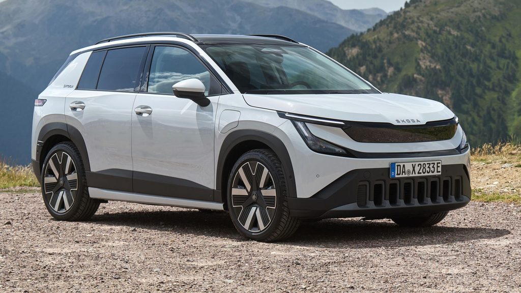 Skoda Epiq frontale, firma luminosa