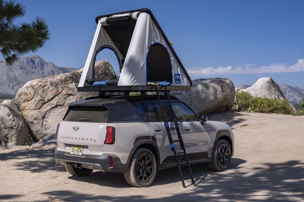 Mini Countryman Untamed Edition con tenda da tetto AutoHome