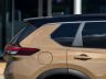 Nuova Nissan X-Trail N-Trek montante e spoiler posteriore