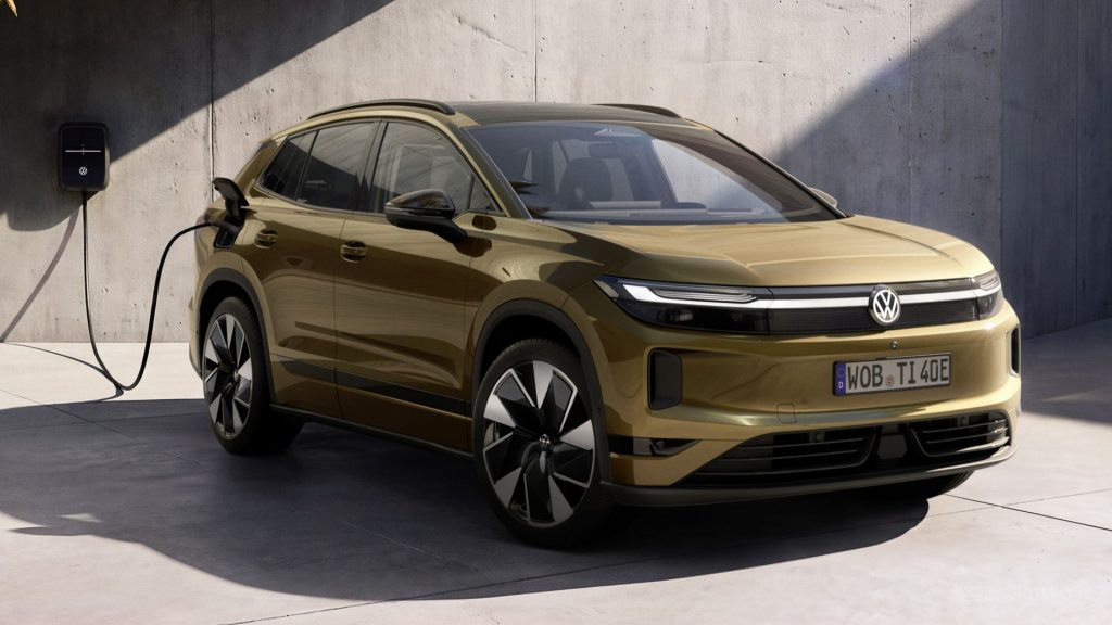 Volkswagen ID. Tiguan Style in ricarica